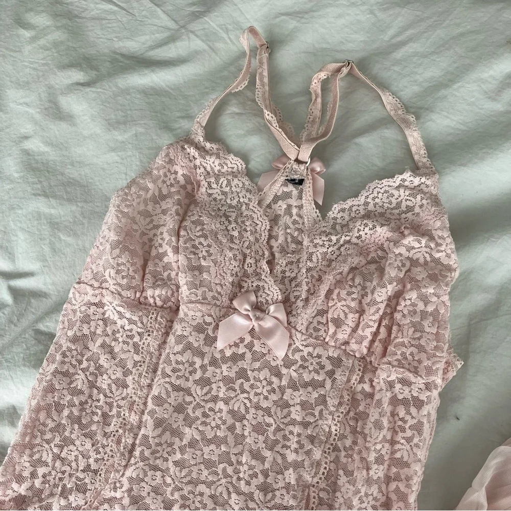 Victoria's Secret Set of 2 pink Lingerie size m - Picture 4 of 8